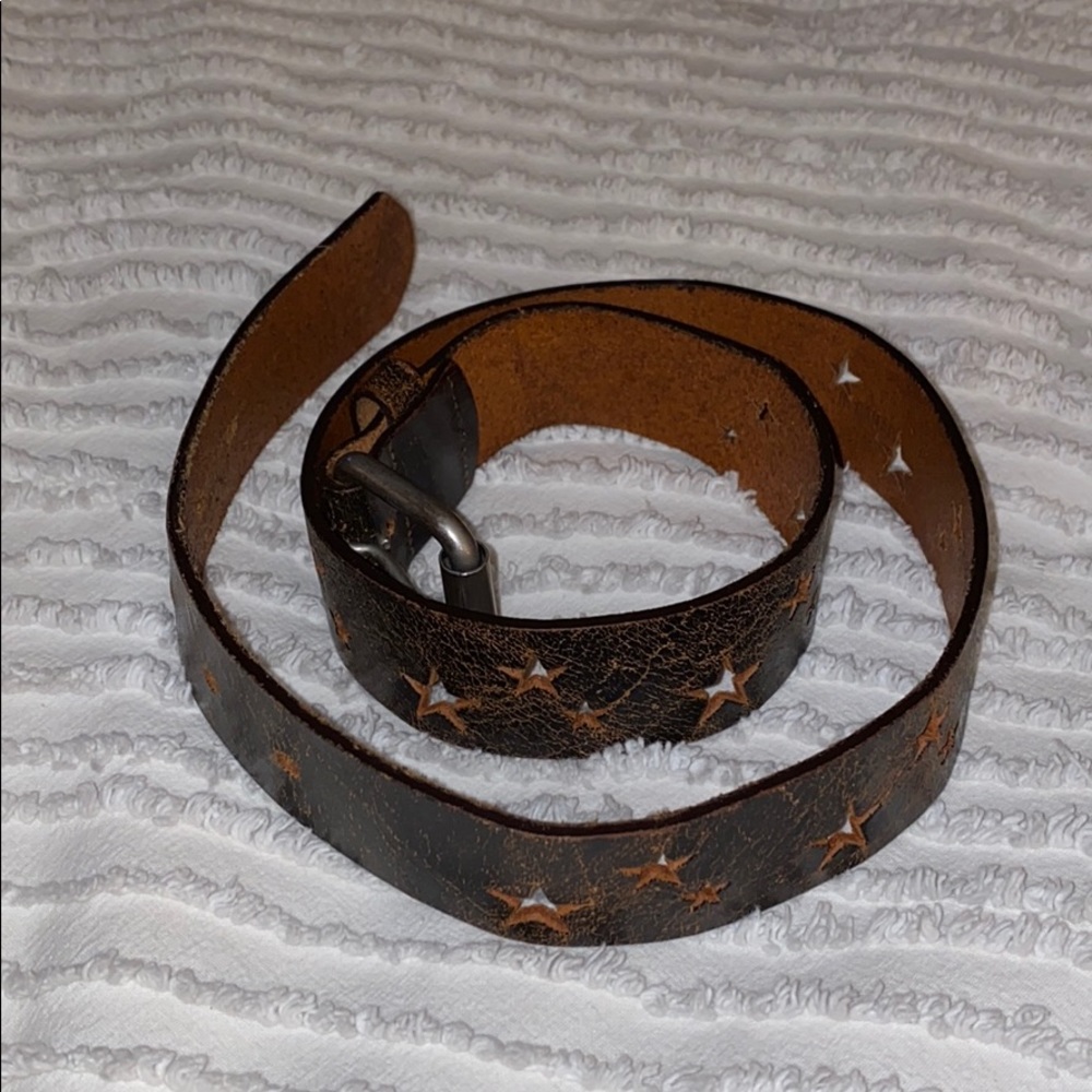 Vintage starry brown belt!